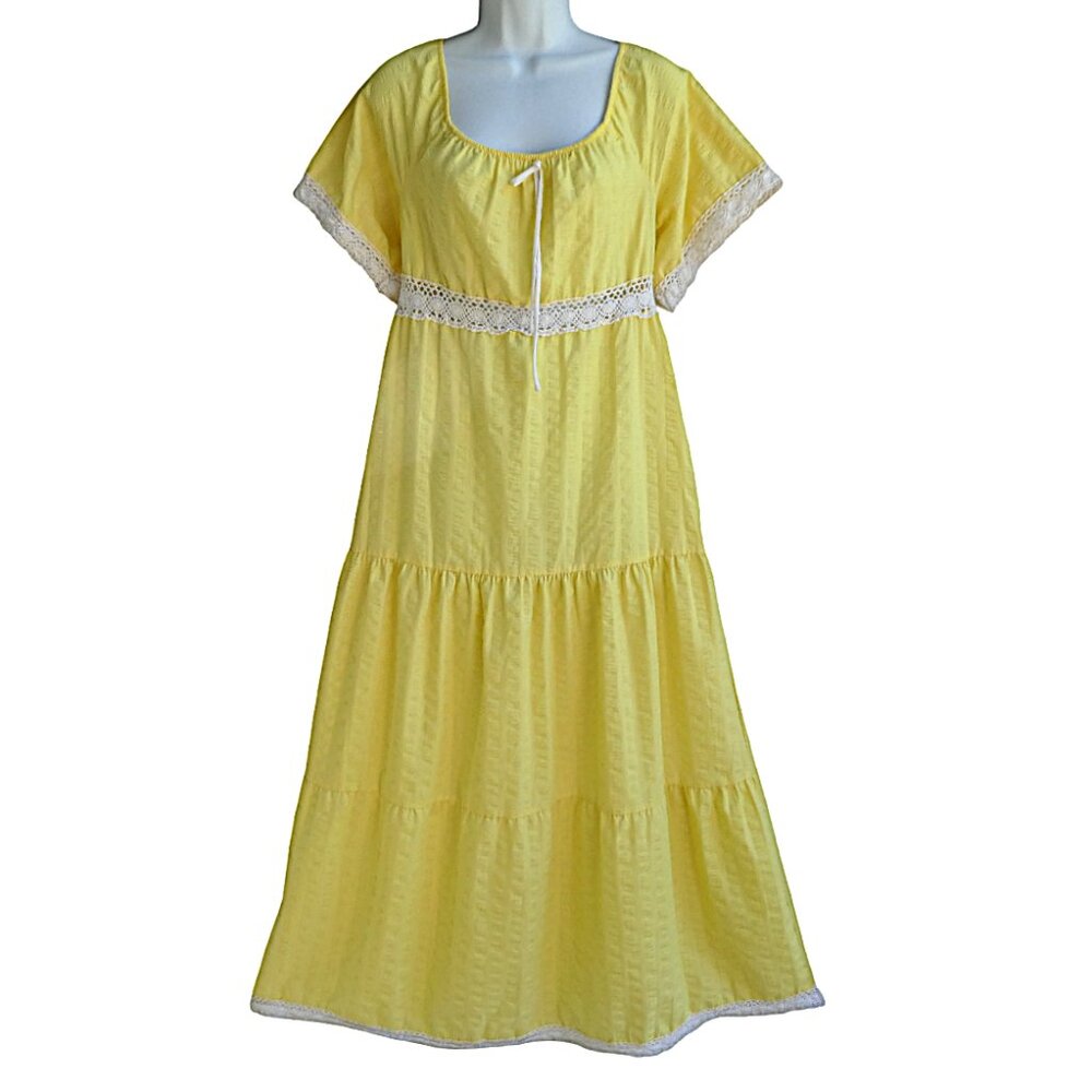 Vintage 60s Maxi Dress Yellow Tiered Seersucker Ivory Lace Trim Short Sleeve USA
